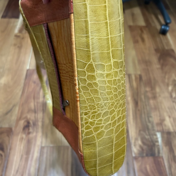 LIKE NEW! Women's Sharif Multicolored Skin Leather Purse - Picture 10 of 12